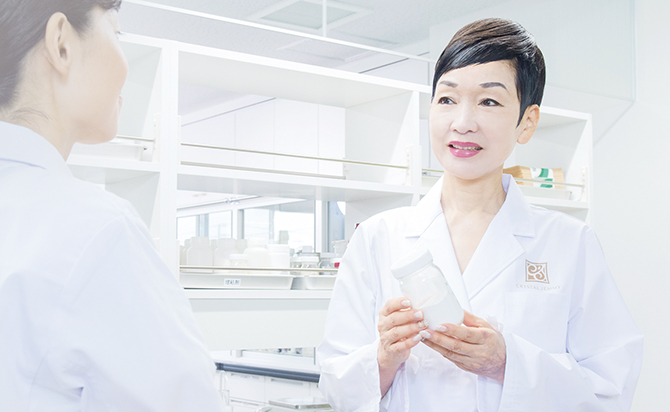 研究者が長年かけて完成させた、話題の保湿成分